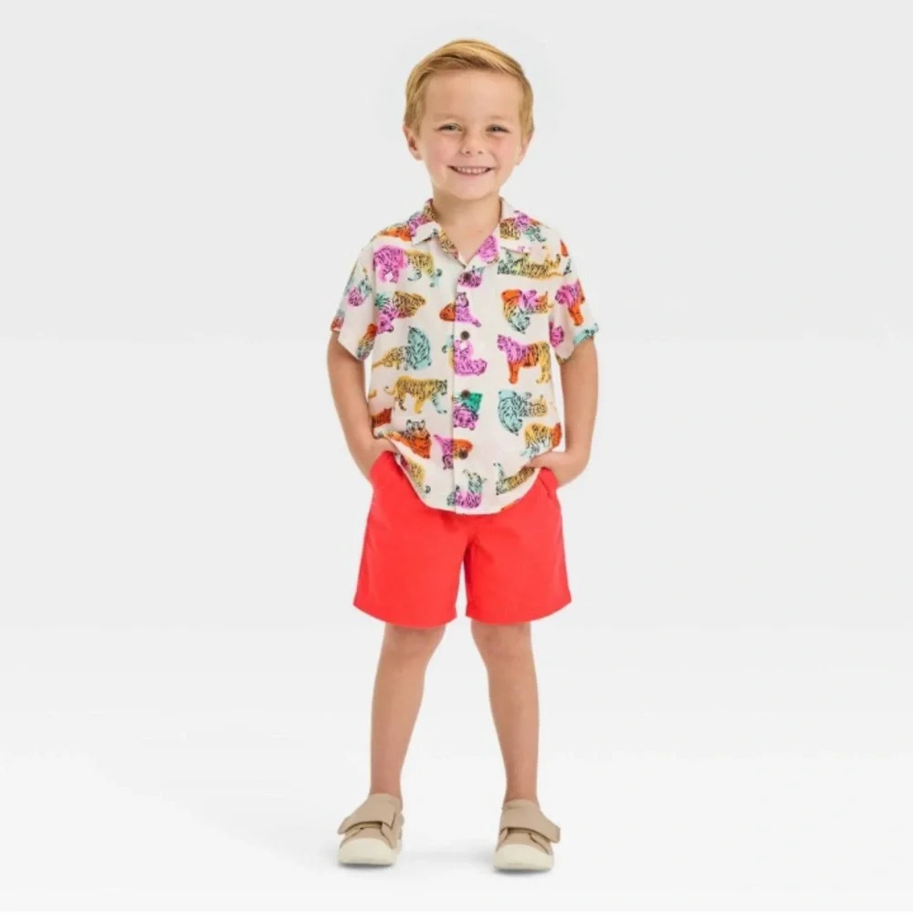🐱 2 / $15 NWT Cat & Jack Boy’s Rainbow Tiger Print Button Up Short Sleeve Shirt - Picture 2 of 6